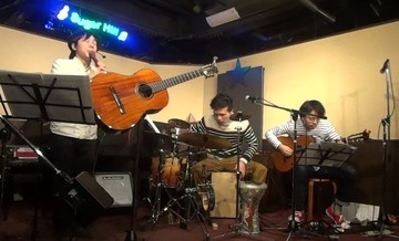 vlcsnap-2015-02-15-01h00m55s205.jpg