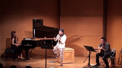 vlcsnap-2016-04-06-01h47m23s210.jpg