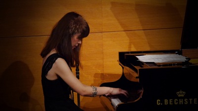 vlcsnap-2016-04-06-01h53m22s220.jpg