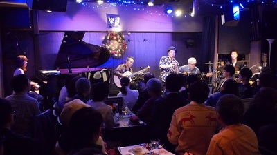 vlcsnap-2016-12-23-04h04m04s100.jpg